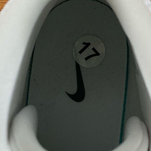 Nike HD Basketball Shoes. Size 17. NWOT - Picture 5 of 7